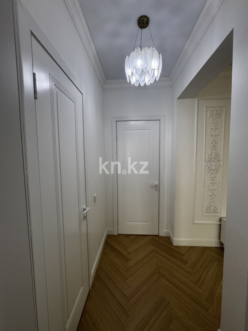 Продажа 3-комнатной квартиры, 111 м², ул. Утеген батыра в Алматы - фото 28
