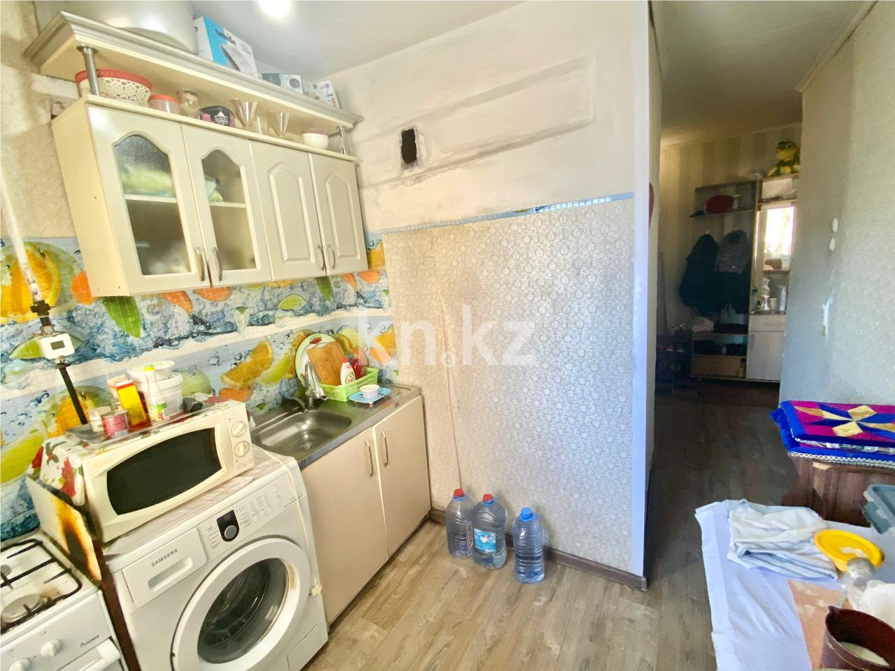 Продажа 3-комнатной квартиры, 46 м², мкр-н 17, дом  35 в Караганде - фото 8