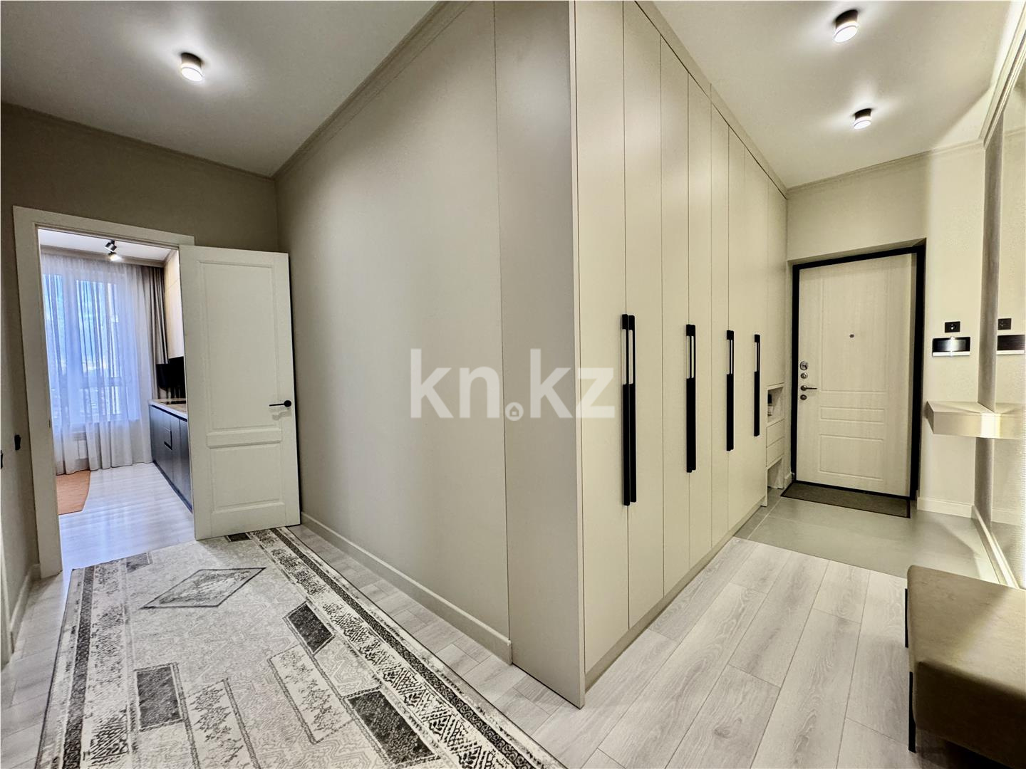 Продажа 2-комнатной квартиры, 68 м², пр. Республики, дом  23 - Продажа квартир в Караганде фото 20 из 31