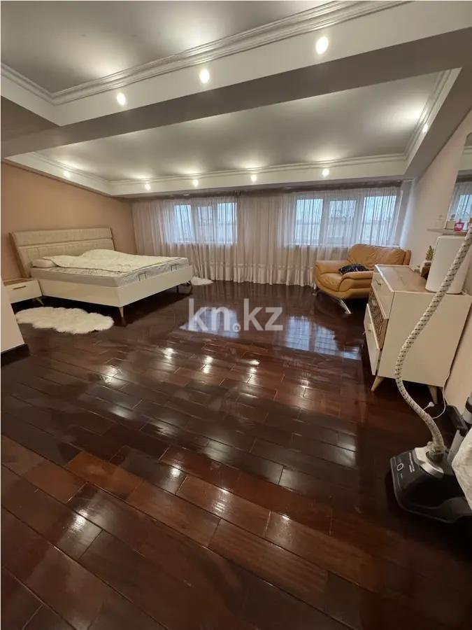 Продажа 5-комнатной квартиры, 240 м², мкр-н Таугуль-2, дом  12 - Продажа  пятикомнатных квартир в Алматы фото 2 из 3