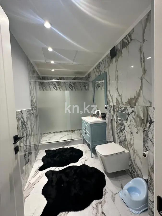 Продажа 4-комнатной квартиры, 190 м², мкр-н Самал-2, дом  67 в Алматы - фото 5