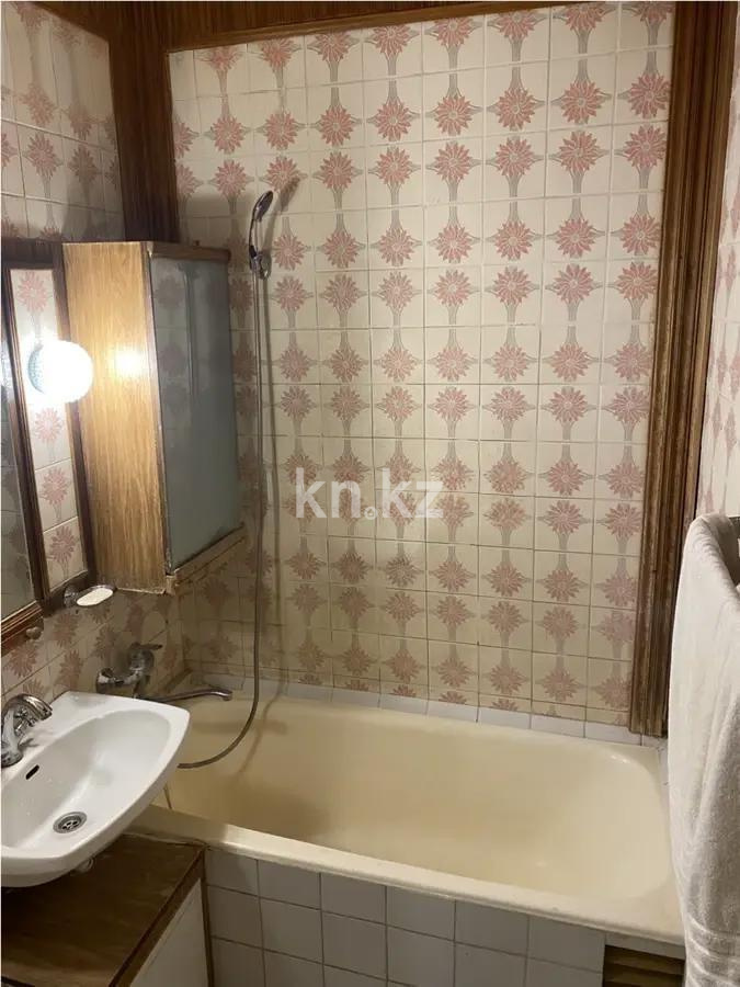 Продажа 3-комнатной квартиры, 72.6 м² в Алматы - фото 4
