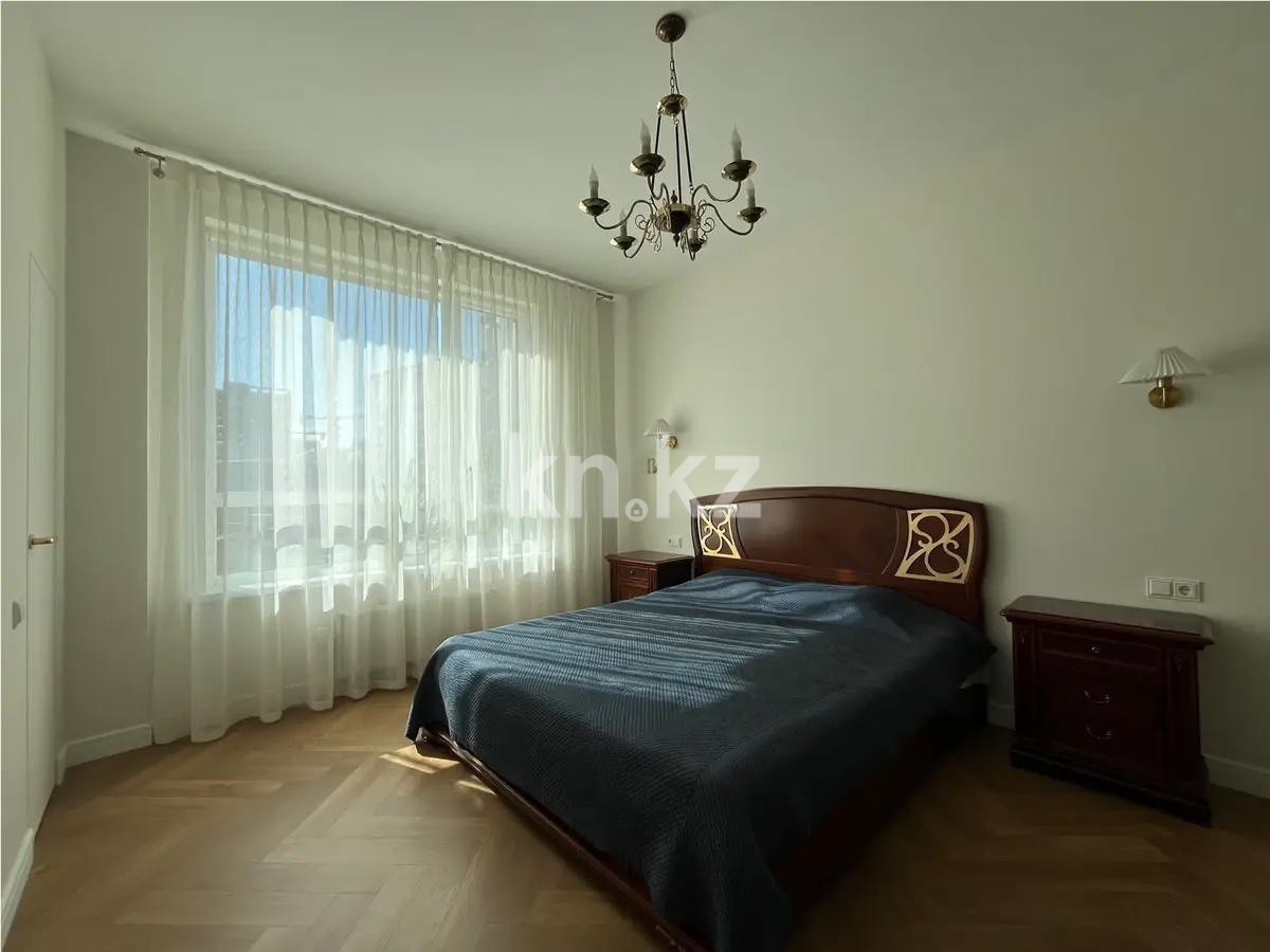 Продажа 4-комнатной квартиры, 133 м², ул. Е-899, дом  1/1 в Астане - фото 3