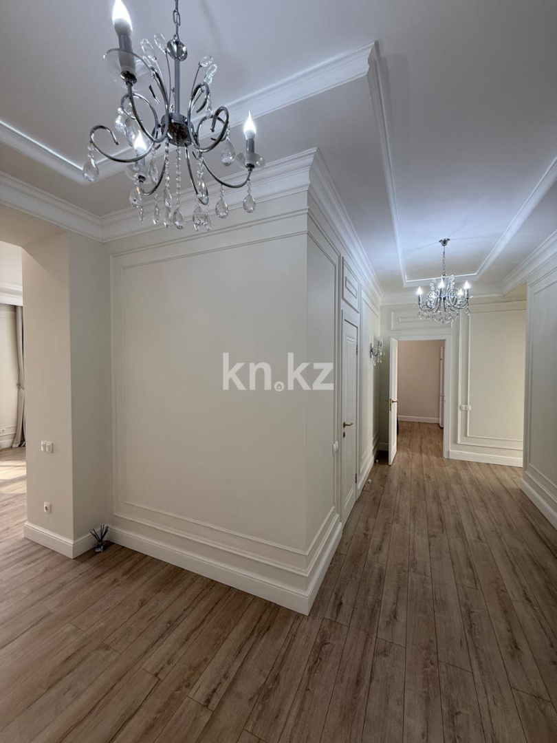 Продажа 4-комнатной квартиры, 140 м², ул. Бокейхана, дом  3б - Керей Жанибек Хандар в Астане - фото 25