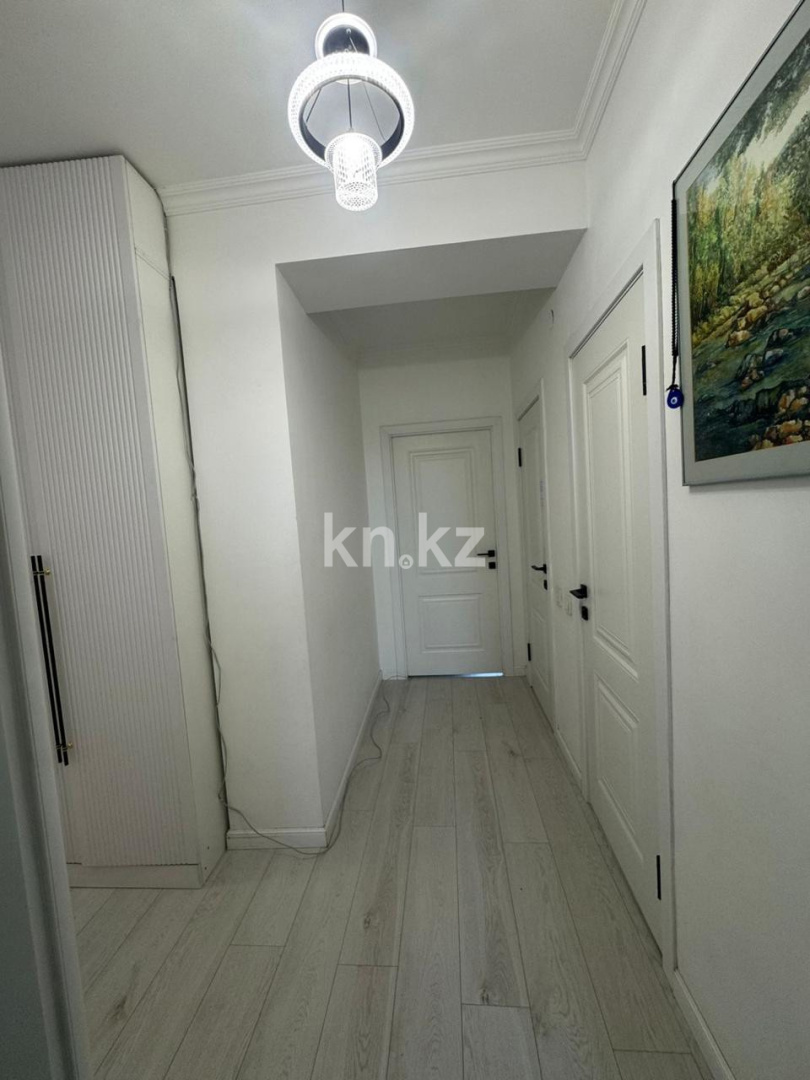 Продажа 3-комнатной квартиры, 84.7 м², мкр-н Аксай-1 в Алматы - фото 8