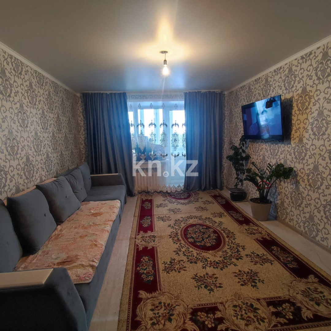 Продажа 3-комнатной квартиры, 60 м², мкр-н 2 - Продажа  трехкомнатных квартир в Абае фото 1 из 10