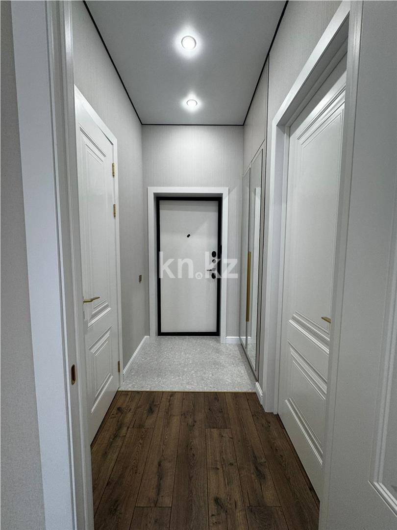 Продажа 1-комнатной квартиры, 38 м², ул. Е-15 в Астане - фото 8