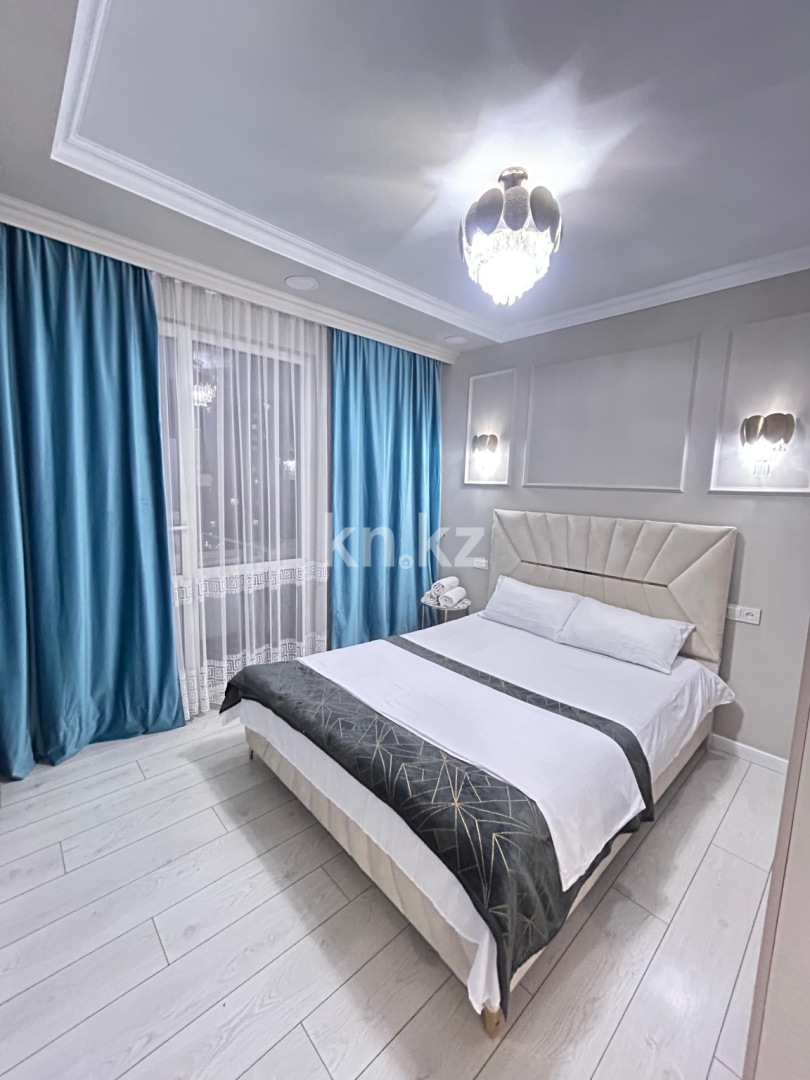 Аренда 3-комнатной квартиры посуточно, 75 м² - Аренда трехкомнатных квартир посуточно в Алматы фото 1 из 11