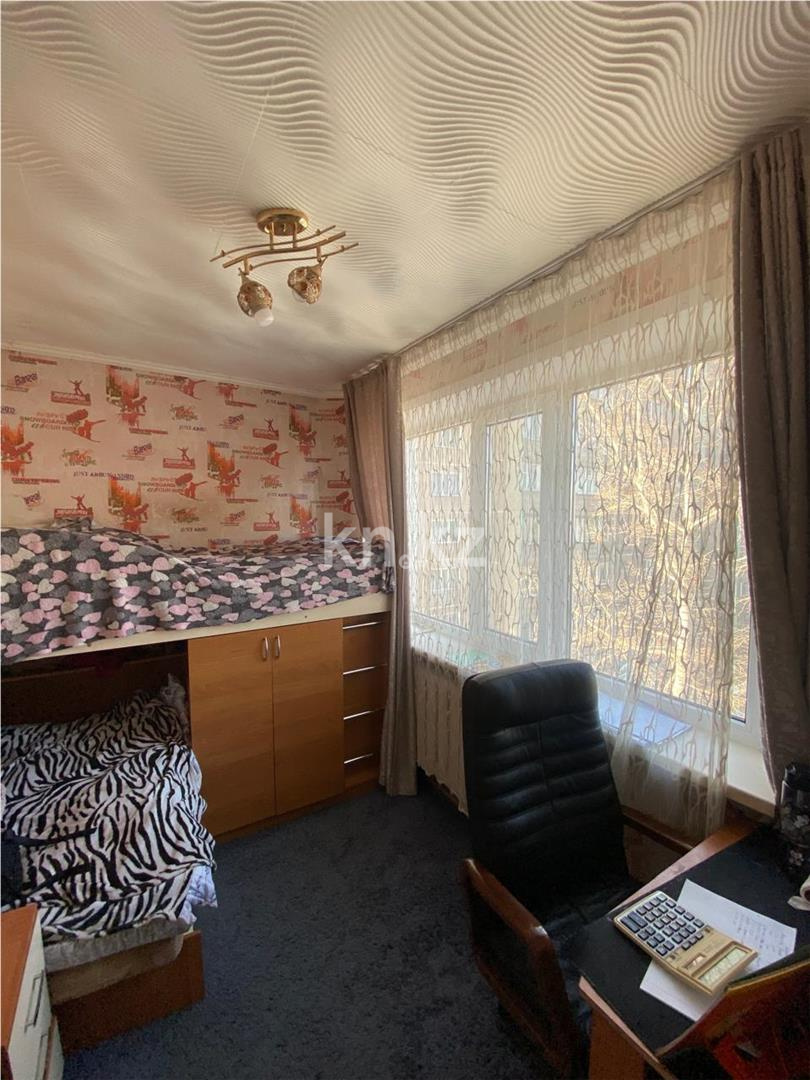 Продажа 3-комнатной квартиры, 47 м², ул. Университетская - Продажа квартир в Караганде фото 5 из 11