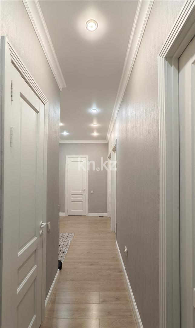 Продажа 2-комнатной квартиры, 64.4 м², ул. Аманжолова в Астане - фото 10