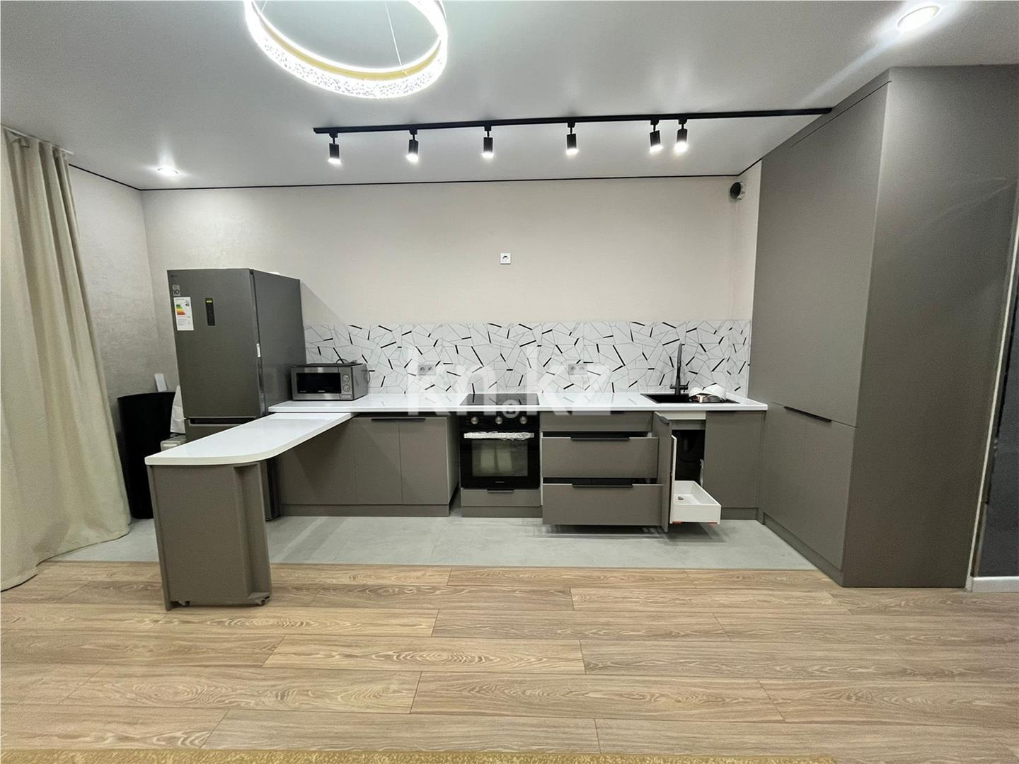 Продажа 3-комнатной квартиры, 62.16 м², ул. Е-1 в Астане - фото 3