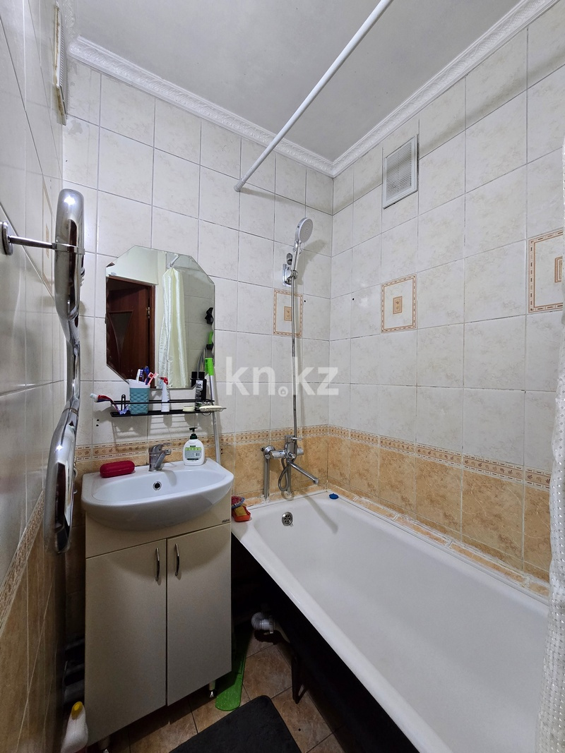 Продажа 3-комнатной квартиры, 59.5 м², Гагарина в Алматы - фото 10