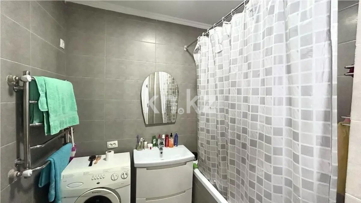 Продажа 2-комнатной квартиры, 60 м², ул. Сатпаева, дом  30/2 в Алматы - фото 4