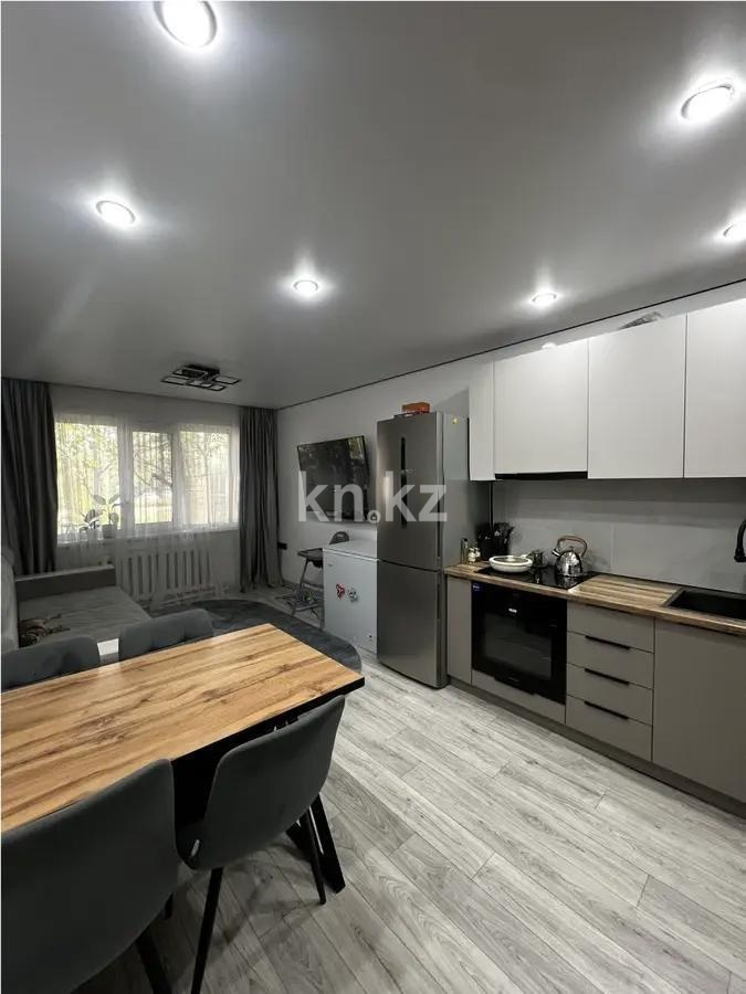 Продажа 3-комнатной квартиры, 61 м² - Продажа трехкомнатных квартир в Караганде - страница 2 фото 1 из 3