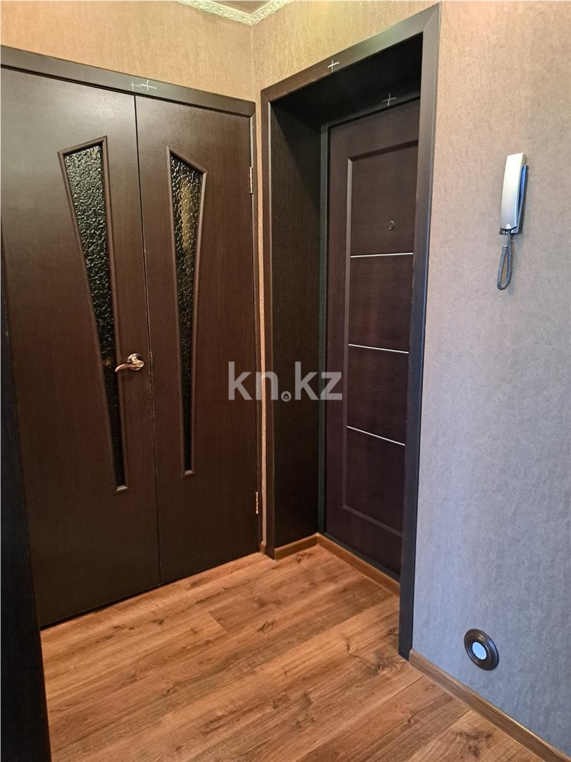 Продажа 3-комнатной квартиры, 55 м², 7-й мкр. - Продажа офисных и торговых помещений в Акмолинской области фото 17 из 20