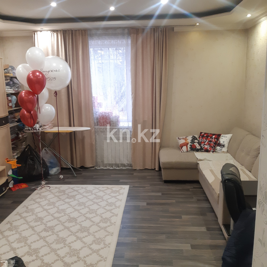 Продажа 2-комнатной квартиры, 56 м², ул. Сарсекова, дом  55 в Караганде - фото 2