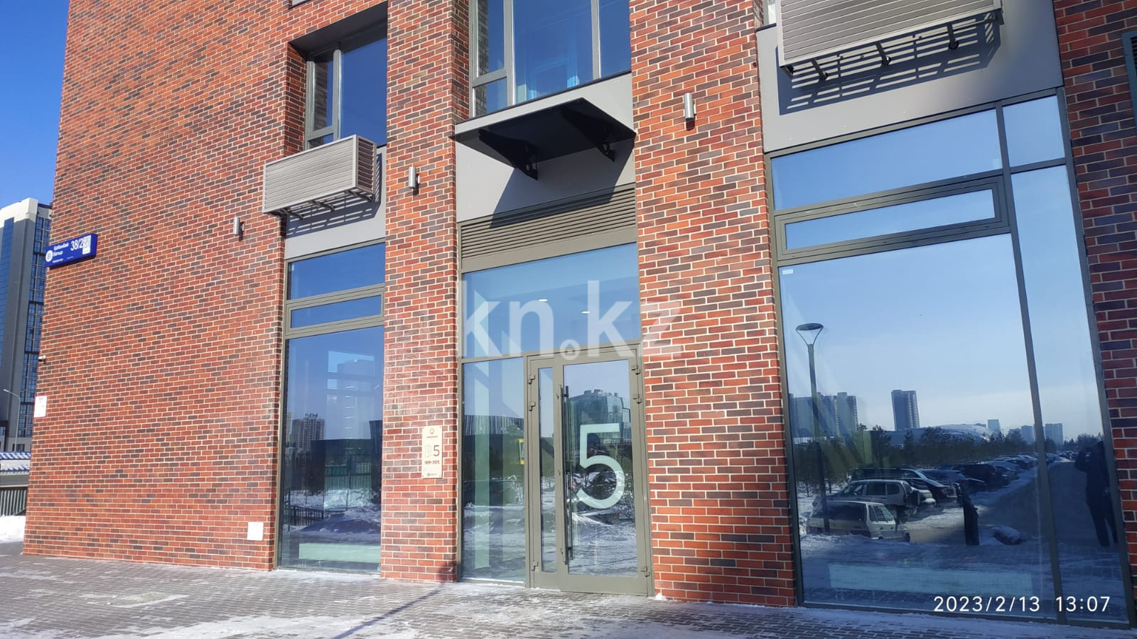 Аренда 2-комнатной квартиры, 52 м², пр. Кабанбай батыра, дом  38/2 - ул. Сыганак - Аренда  двухкомнатных квартир помесячно в Астане фото 4 из 23