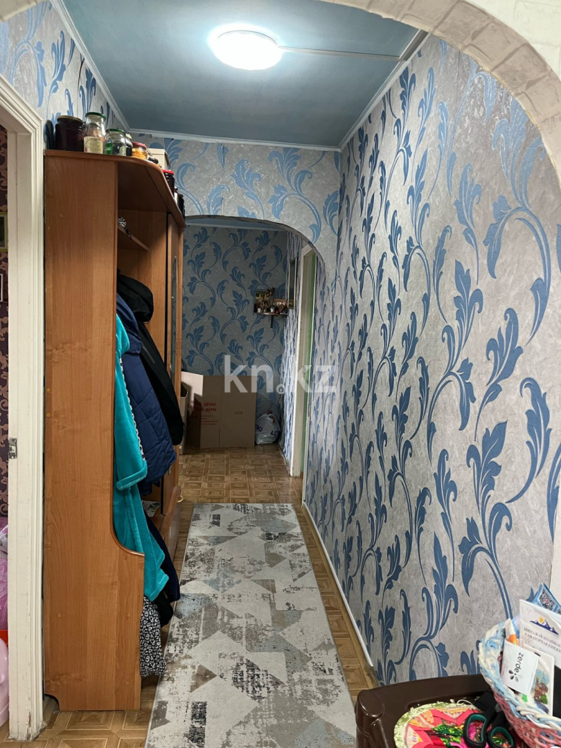 Продажа 3-комнатной квартиры, 60 м², Айнабулак-2 мкр-н - Продажа  двухкомнатных, трехкомнатных квартир в Алматы фото 1 из 9
