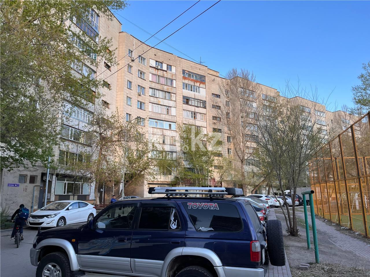 Продажа 4-комнатной квартиры, 75 м², пр. Республики, дом  18 - Продажа  четырехкомнатных квартир в Караганде фото 23 из 24