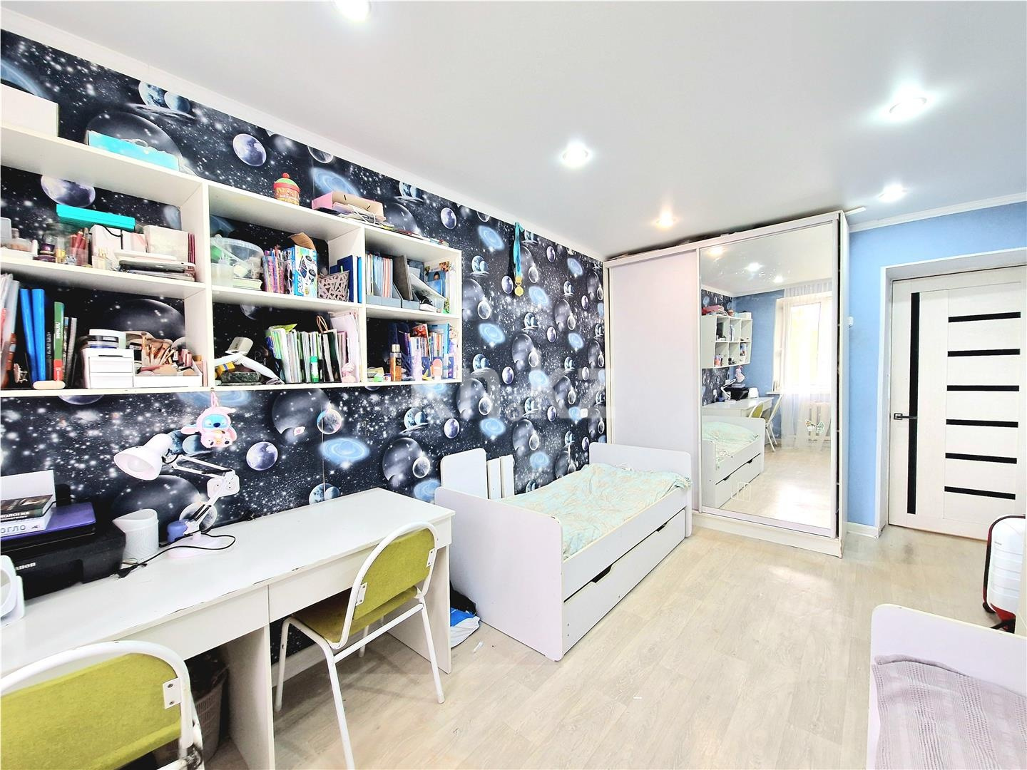 Продажа 3-комнатной квартиры, 58 м² - Продажа квартир в кирпичном доме в Караганде фото 4 из 12