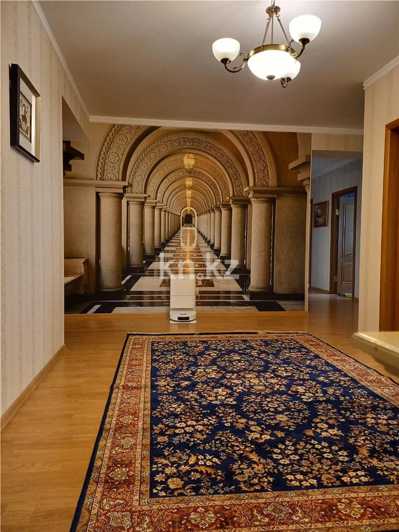 Продажа 4-комнатной квартиры, 163 м², ул. Валиханова - Продажа квартир в Астане фото 14 из 20