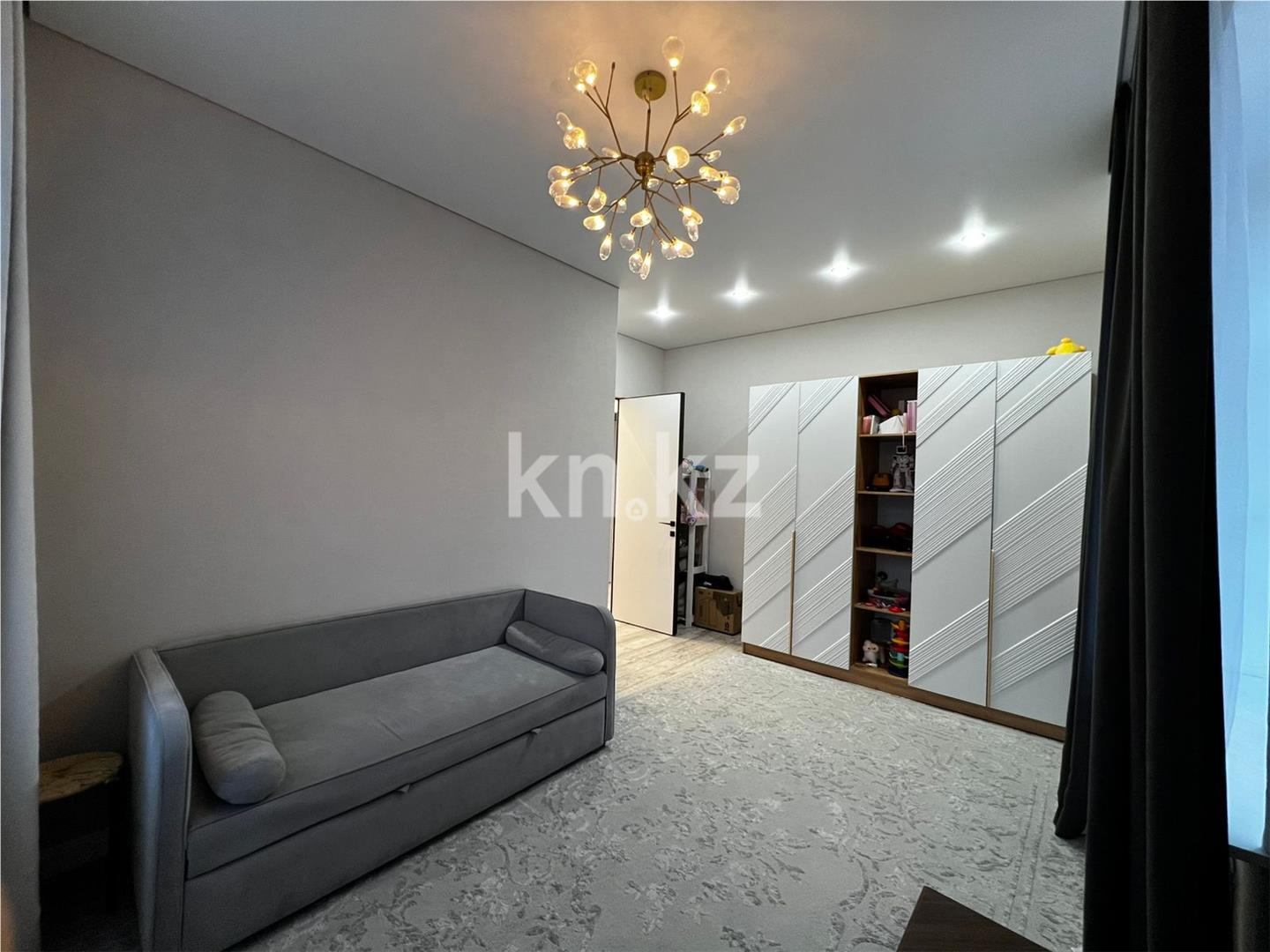 Продажа 4-комнатной квартиры, 93 м², мкр-н Степной-4 - Продажа  четырехкомнатных квартир в Караганде фото 7 из 18