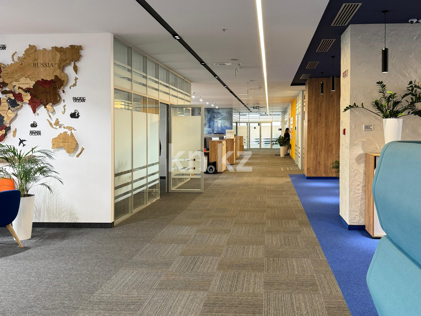 Аренда , пр. Абылай хана, дом  53 - Аренда офисных и торговых помещений в Алматы фото 2 из 18