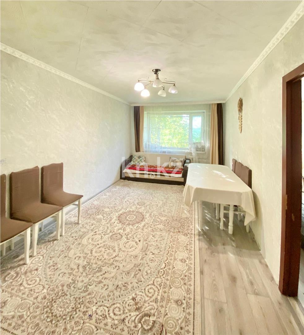 Продажа 3-комнатной квартиры, 63 м², мкр-н 14 - Продажа  трехкомнатных квартир в Караганде фото 1 из 10