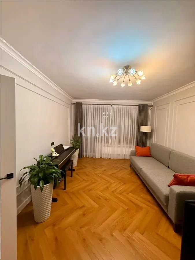 Продажа 3-комнатной квартиры, 90 м², ул. Толе би, дом  165 - Продажа  трехкомнатных квартир в Алматы фото 1 из 3