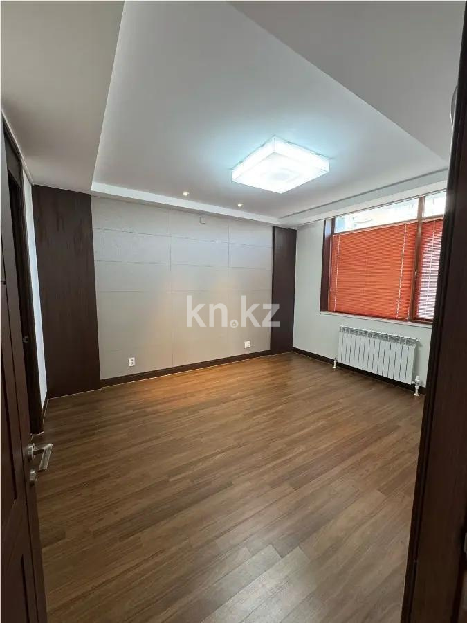 Продажа 3-комнатной квартиры, 95 м², пр. Кабанбай батыра, дом  43в - Продажа  трехкомнатных квартир в Астане без посредников фото 1 из 5
