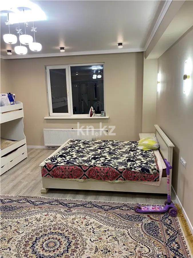 Продажа 3-комнатной квартиры, 91 м², ул. Толе би, дом  273/5 в Алматы - фото 2