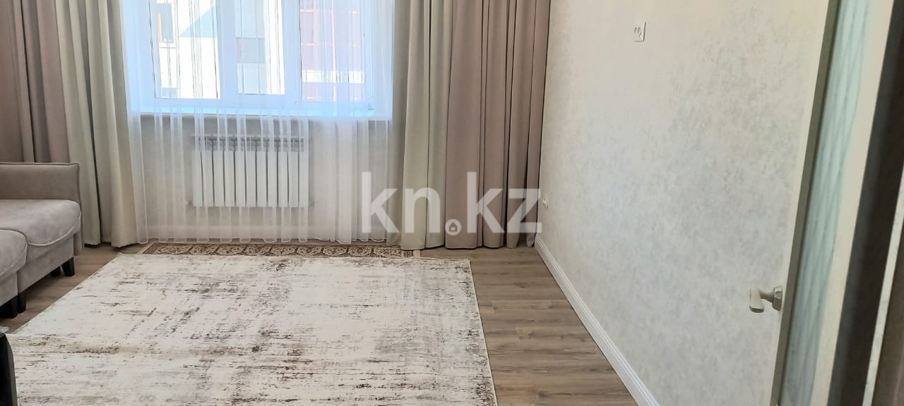 Продажа 3-комнатной квартиры, 81 м², ул. Муканова, дом  43/21 в Караганде - фото 3