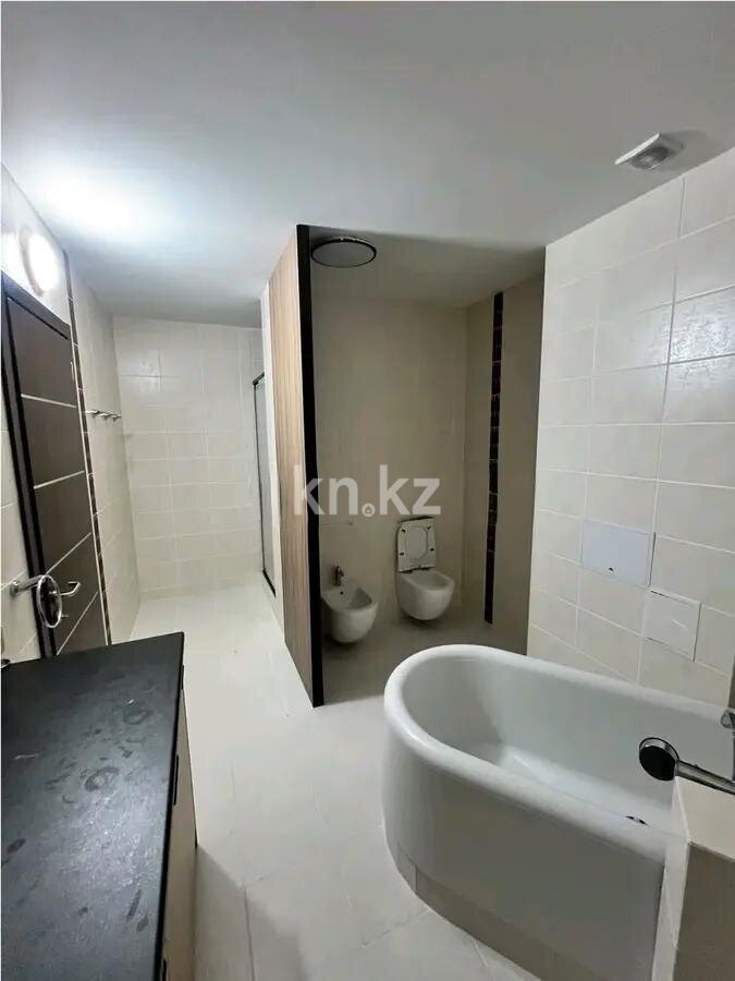 Продажа 3-комнатной квартиры, 101.4 м² в Алматы - фото 4