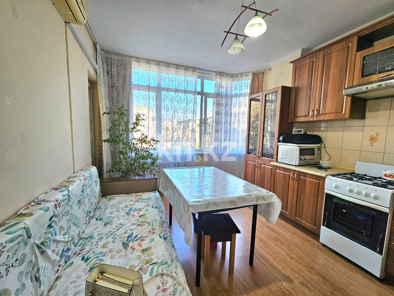 Продажа 1-комнатной квартиры, 41 м², мкр-н Жулдыз-1 в Алматы - фото 12