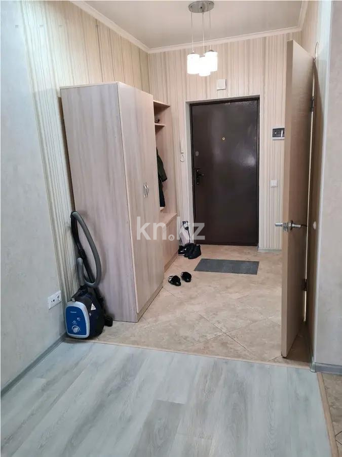 Продажа 1-комнатной квартиры, 47 м², пр. Момышулы, дом  15/3 в Астане - фото 4