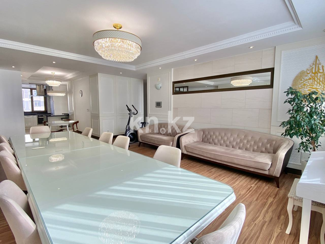 Продажа 4-комнатной квартиры, 148 м² в Астане - фото 4