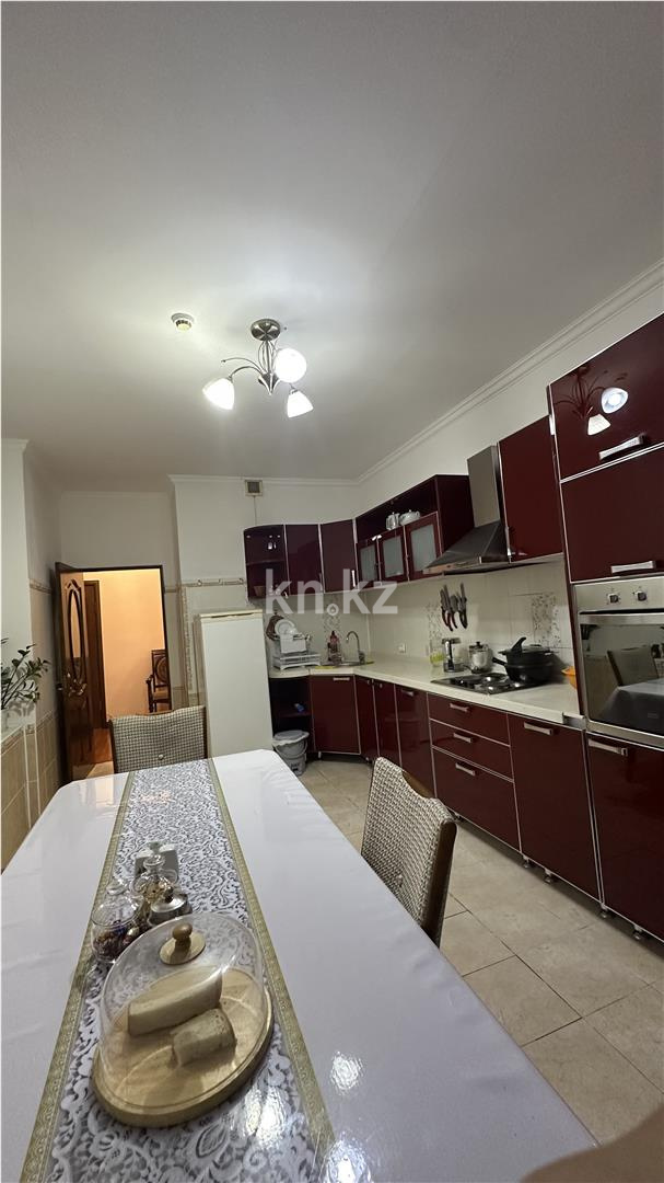 Продажа 3-комнатной квартиры, 126.6 м², ул. Иманбаевой в Астане - фото 8