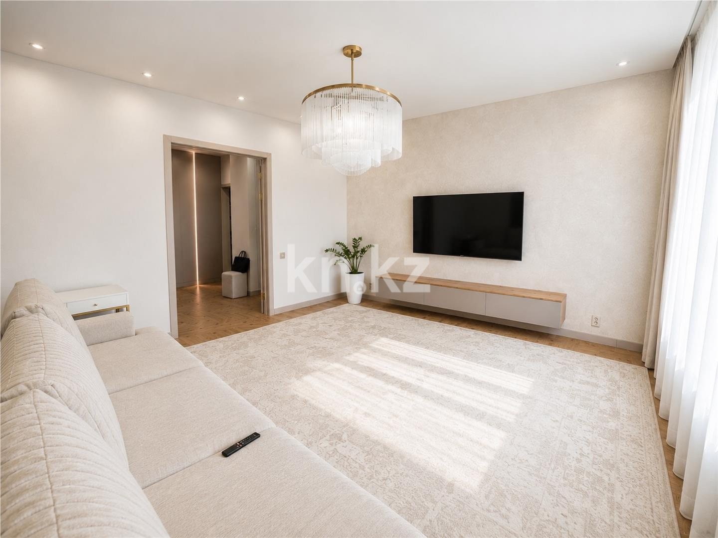 Продажа 3-комнатной квартиры, 95 м² - Продажа трехкомнатных квартир в р-не Есиль Астаны - страница 27 фото 1 из 18