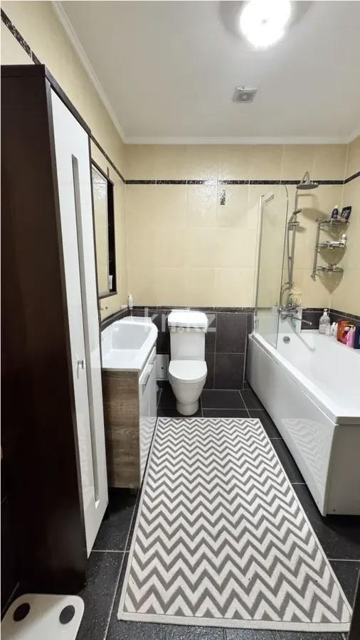 Продажа 3-комнатной квартиры, 101.2 м², ул. Ладушкина, дом  150/1 - Продажа квартир в Алматы фото 7 из 8