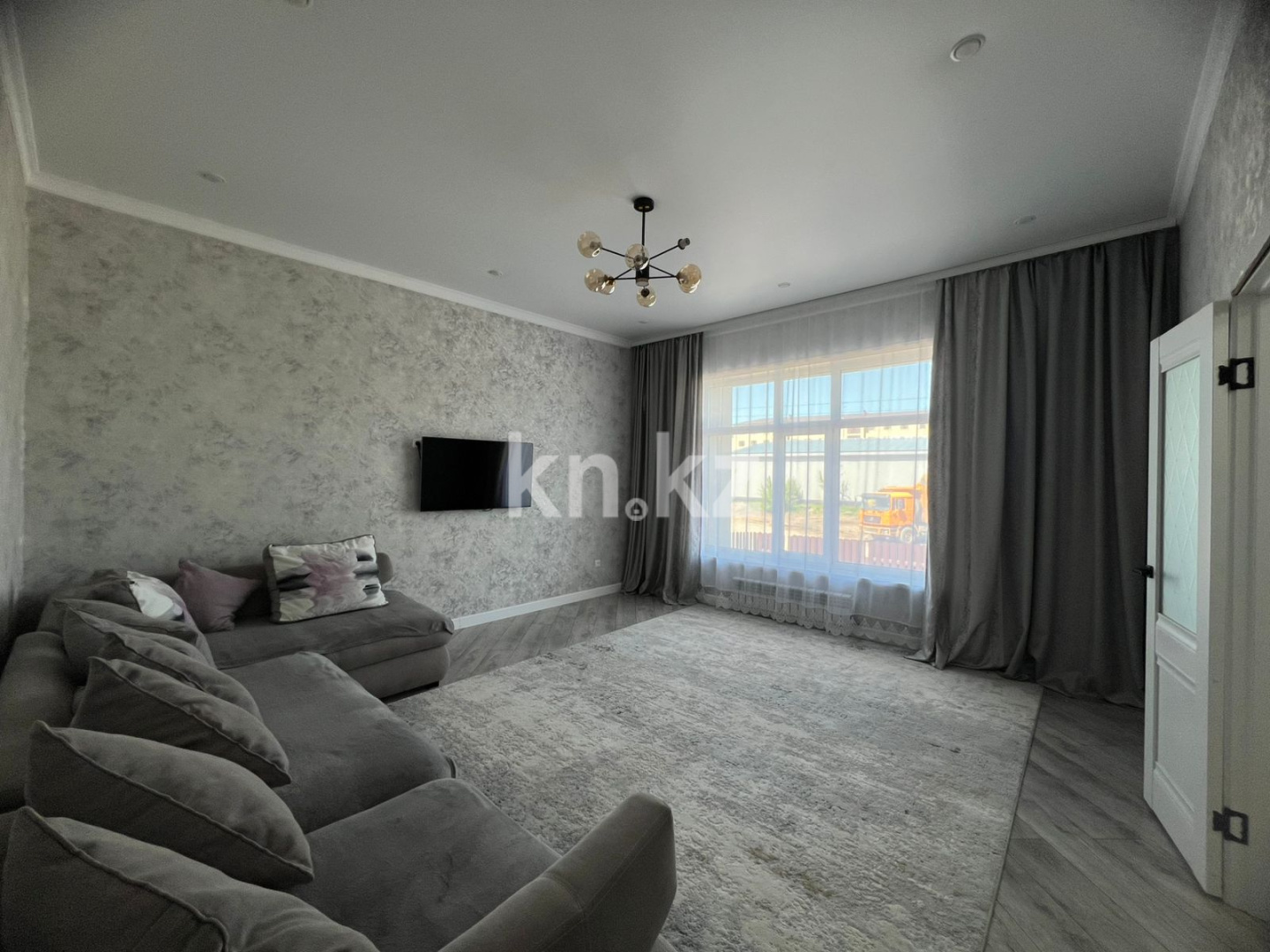 Продажа 4-комнатного дома, 107 м², ул. Муканова, дом  45/77 - Продажа домов, коттеджей в Караганде с фото фото 1 из 5