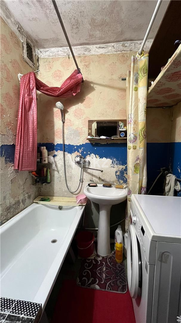 Продажа 4-комнатной квартиры, 77 м², мкр-н 19 в Караганде - фото 8