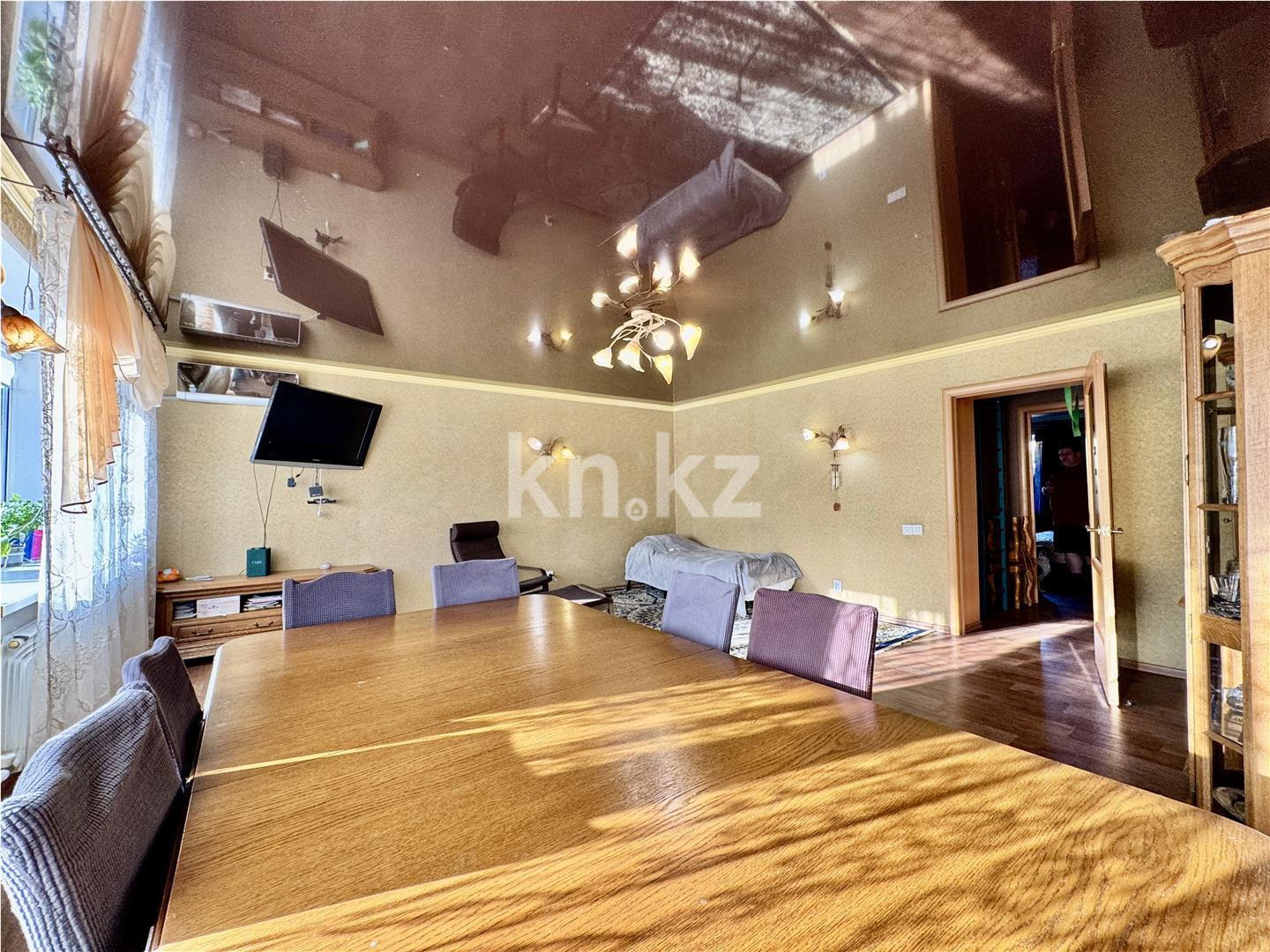 Продажа 3-комнатной квартиры, 93 м², ул. Гоголя, дом  46/3 - Продажа квартир в Караганде фото 11 из 40