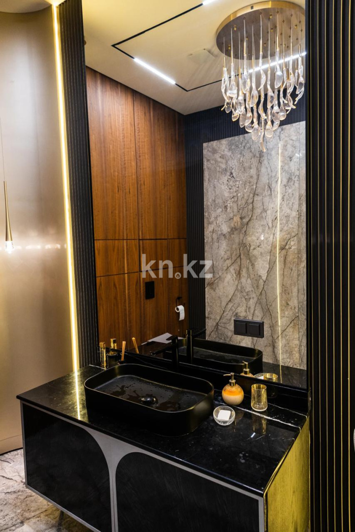 Продажа 6-комнатной квартиры, 650 м² - Продажа пятикомнатных и более квартир в Алматы фото 12 из 40