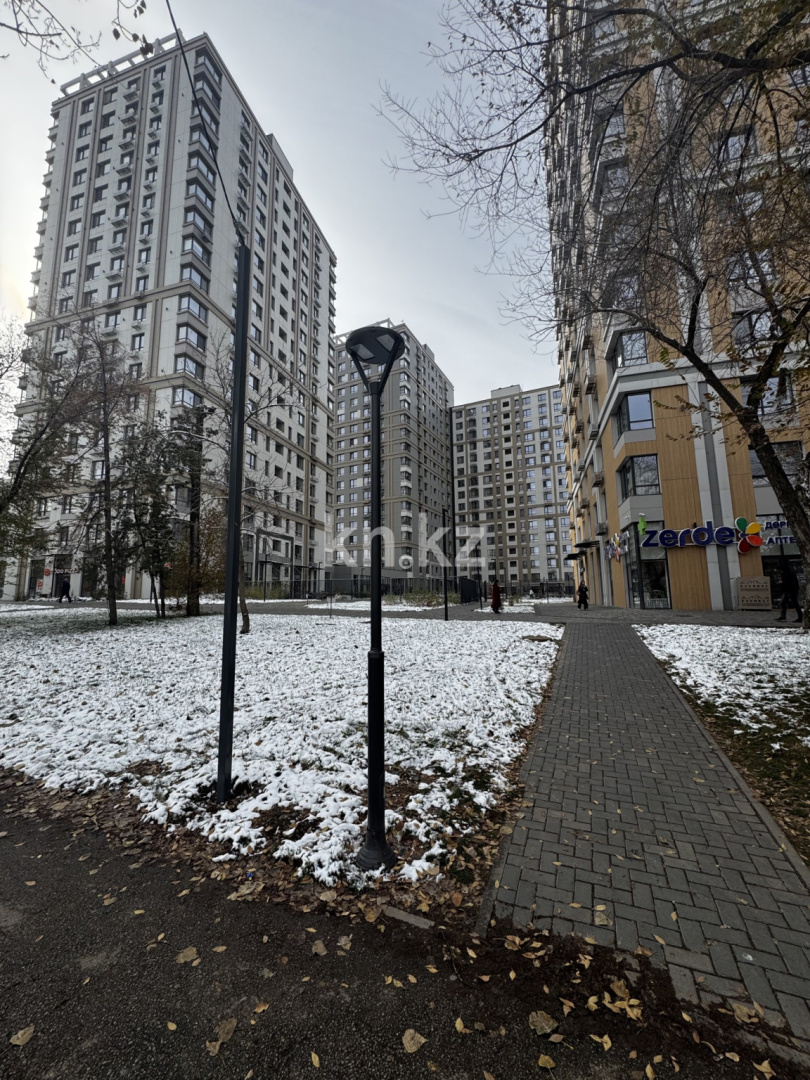 Продажа 3-комнатной квартиры, 111 м², ул. Утеген батыра в Алматы - фото 36