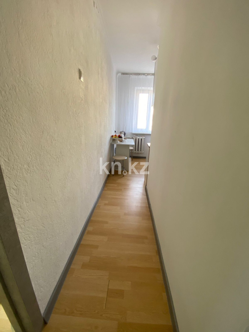 Продажа 3-комнатной квартиры, 47.8 м², мкр-н Восток-2 в Караганде - фото 9