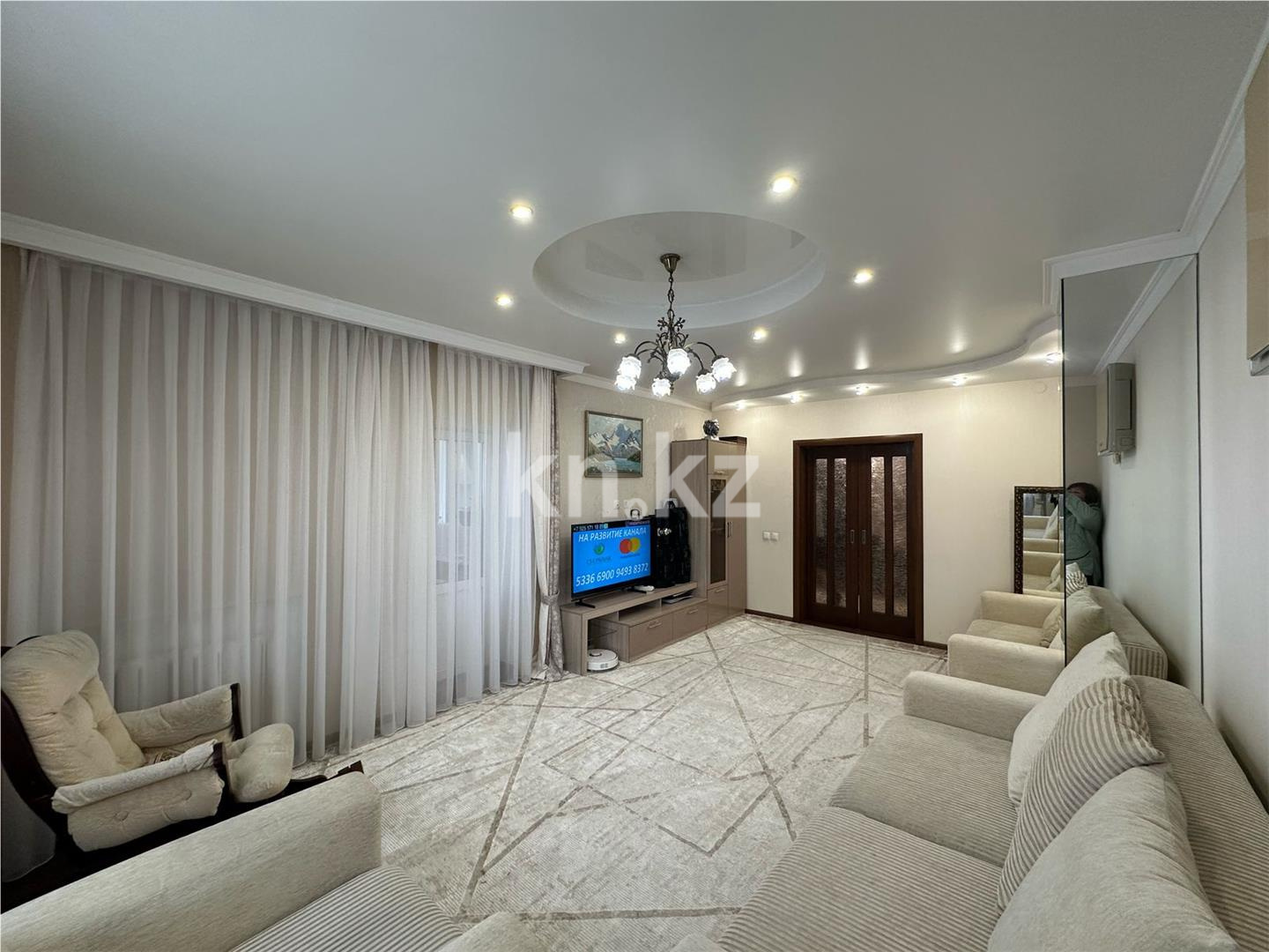 Продажа 3-комнатной квартиры, 110 м², ул. Куйши Дина в Астане - фото 2