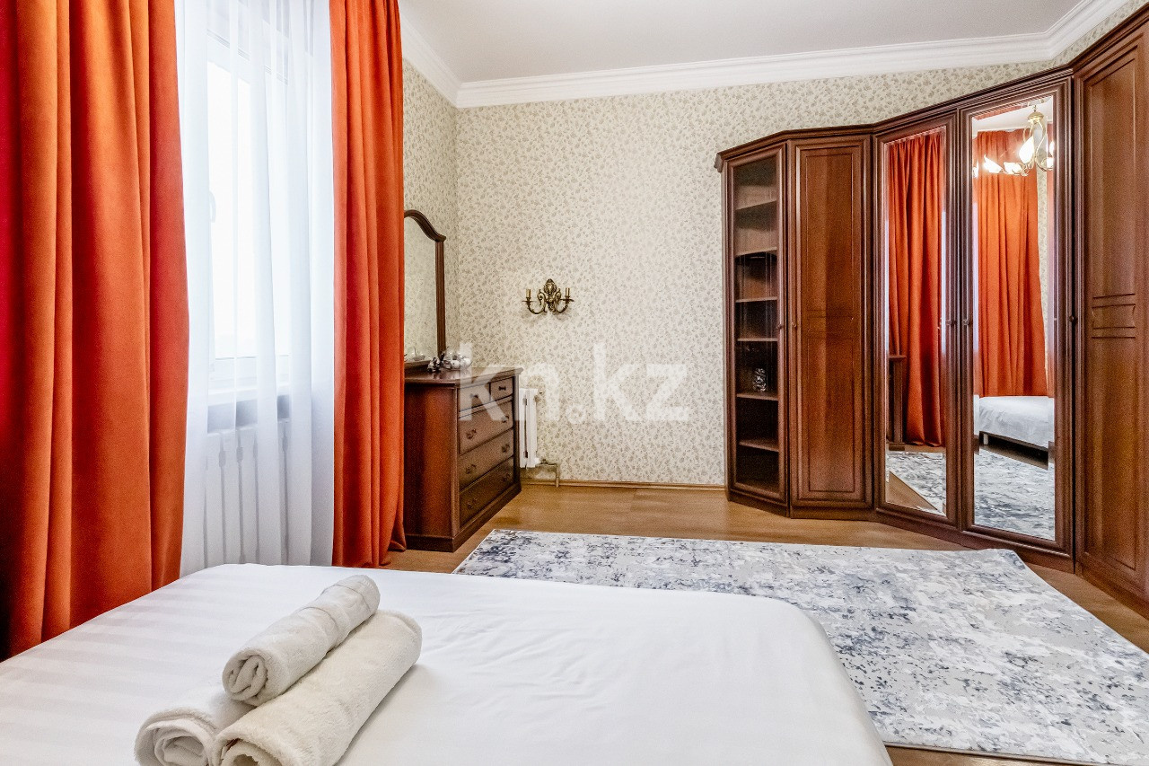 Аренда 3-комнатной квартиры посуточно, 130 м², ул. Кунаева, дом  35/1 - Аренда квартир посуточно в Астане с фото фото 25 из 37