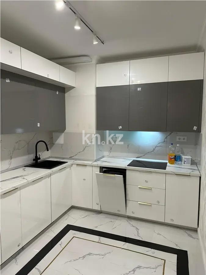 Продажа 2-комнатной квартиры, 79 м², ул. Навои, дом  39 в Алматы - фото 3