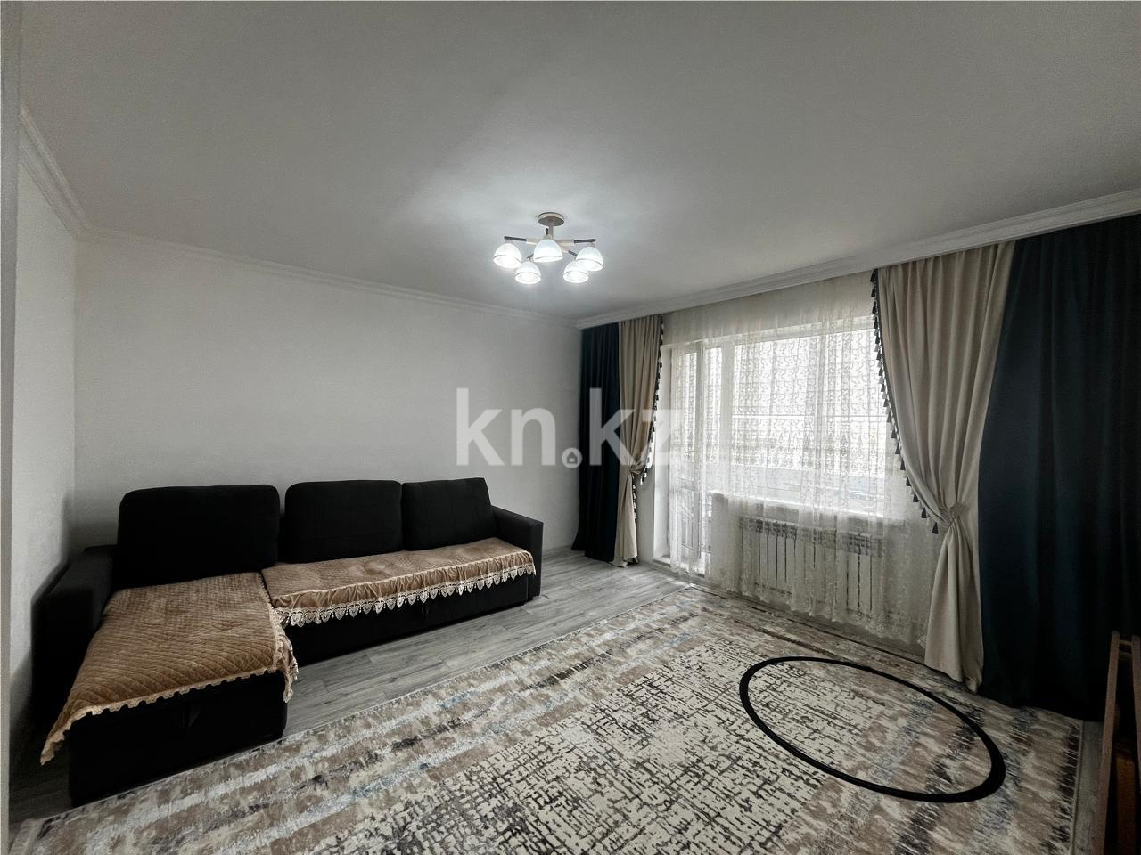 Продажа 3-комнатной квартиры, 63 м², мкр-н Голубые Пруды - Продажа квартир в Караганде фото 1 из 14