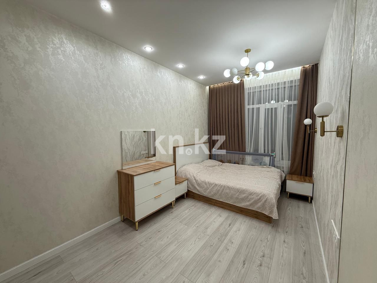 Продажа 4-комнатной квартиры, 122 м², ул. Кулкыбаева, дом  62 - Продажа  четырехкомнатных квартир в Караганде фото 11 из 22